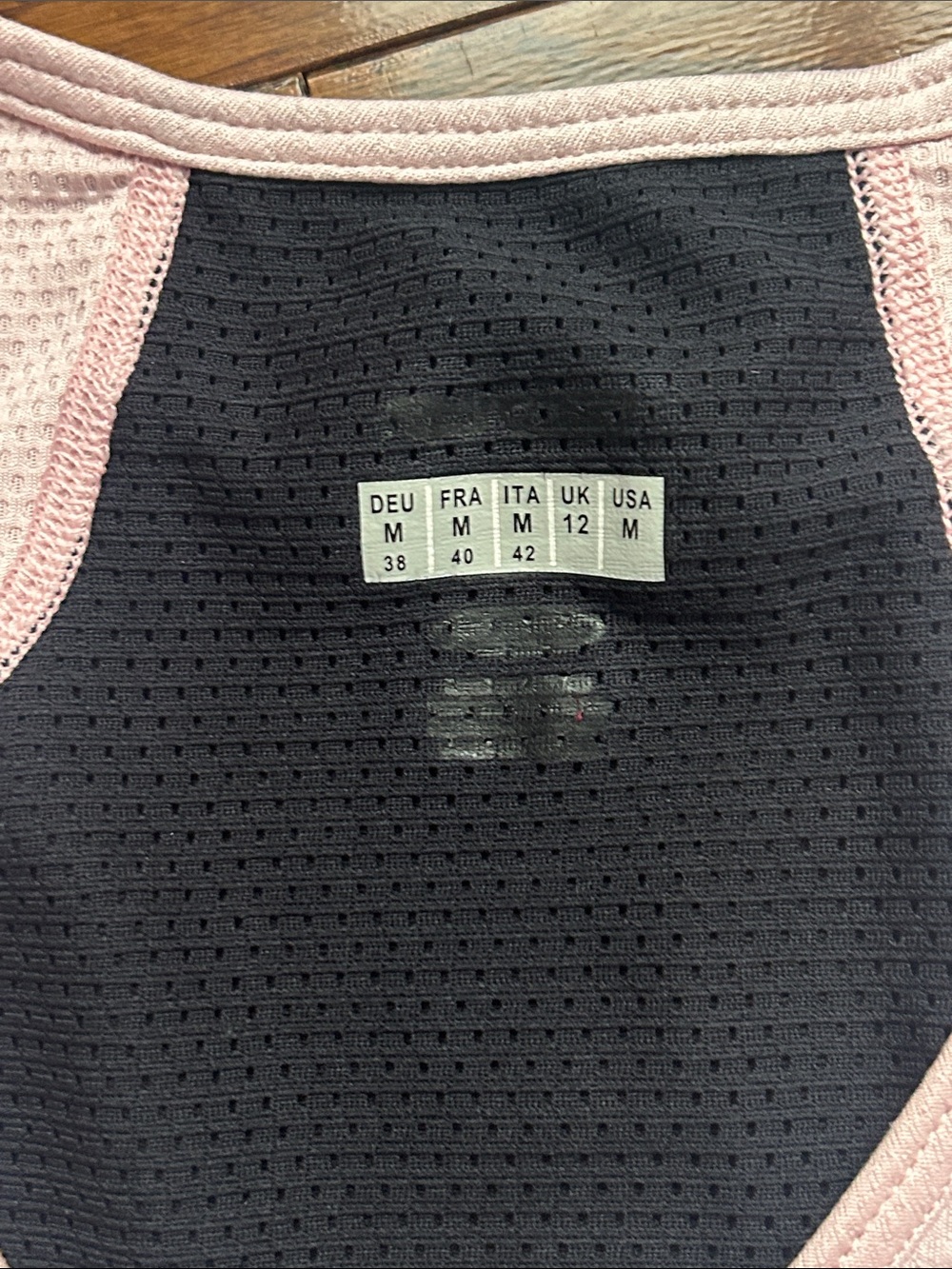 Reebok Running Top -Excellent Condition - Picture 2 of 9